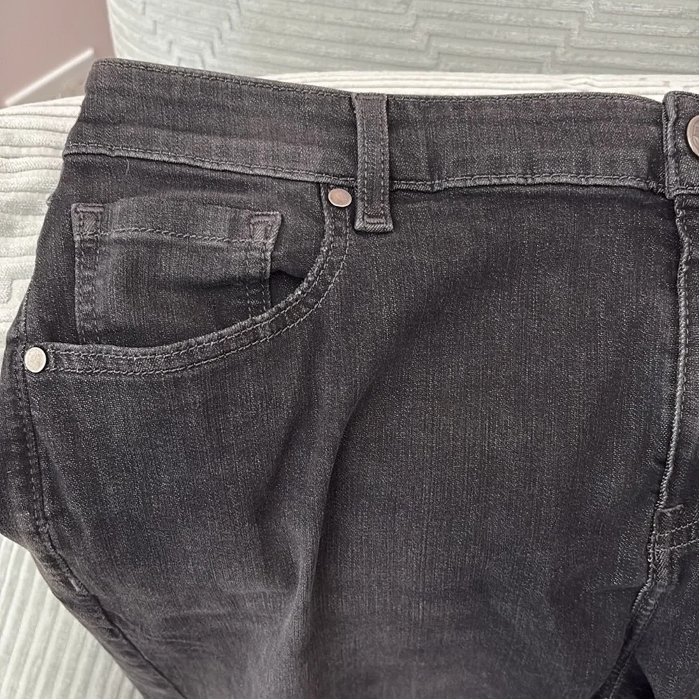 Lane Bryant Black Skinny Jeans with Distressed Hem. Size 24R
Made w/1% Elastane. - Picture 3 of 11